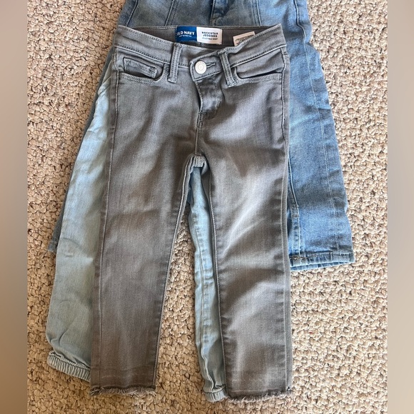 Lot of jeans size 3T (5 pairs) like new - Picture 4 of 6